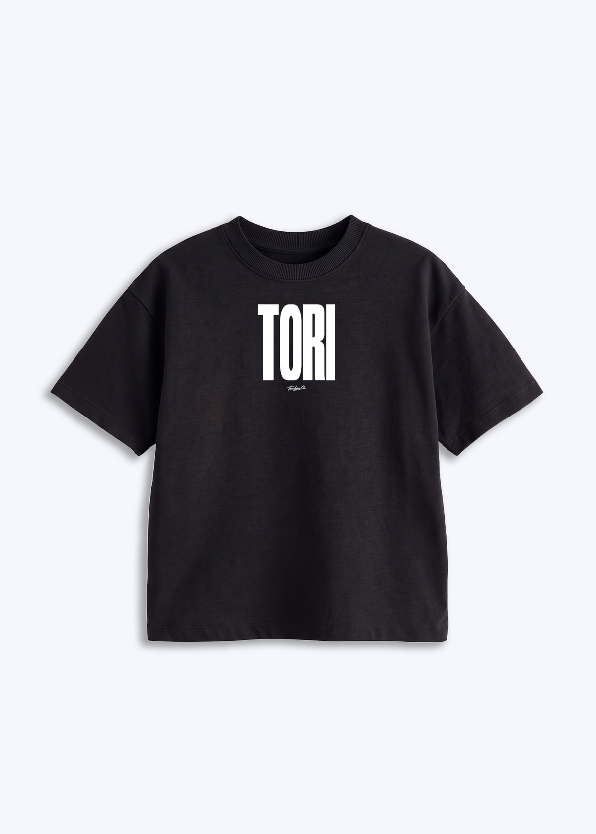 TORI - Kids Shirt - Schwarz Front (Designed)